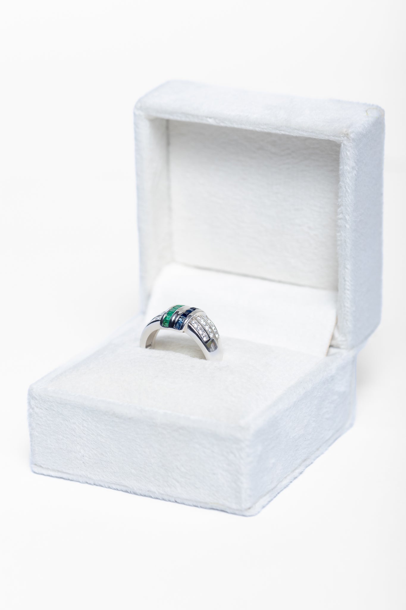 925 Sterling Silver Blue Sapphire and Emerald Ring