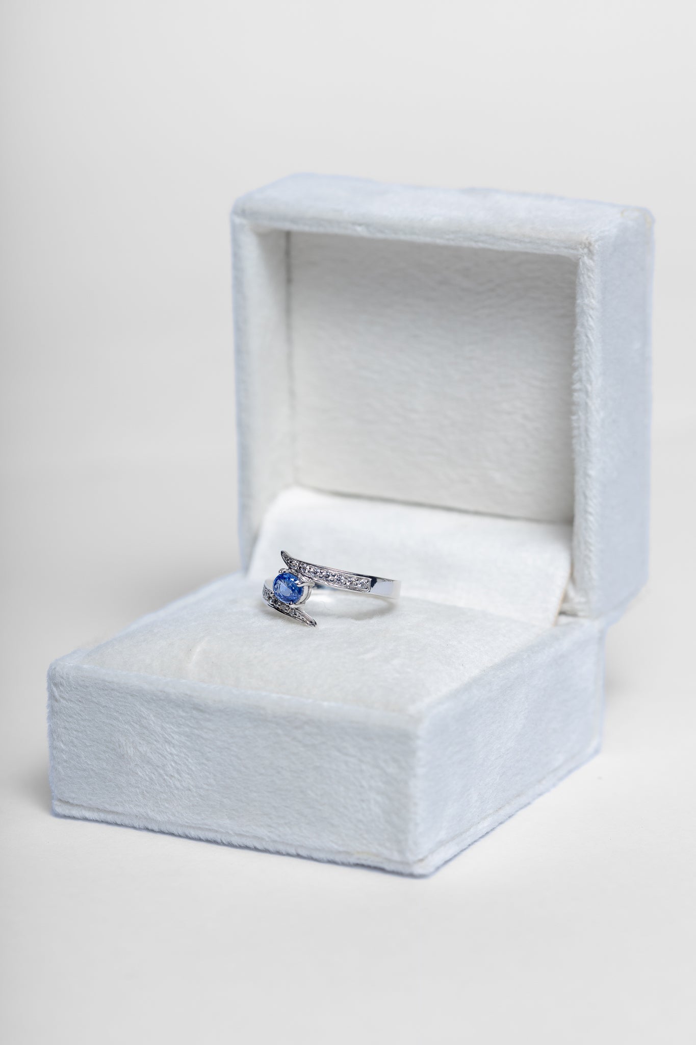 925 Sterling Silver Blue Sapphire and Zircon Ring