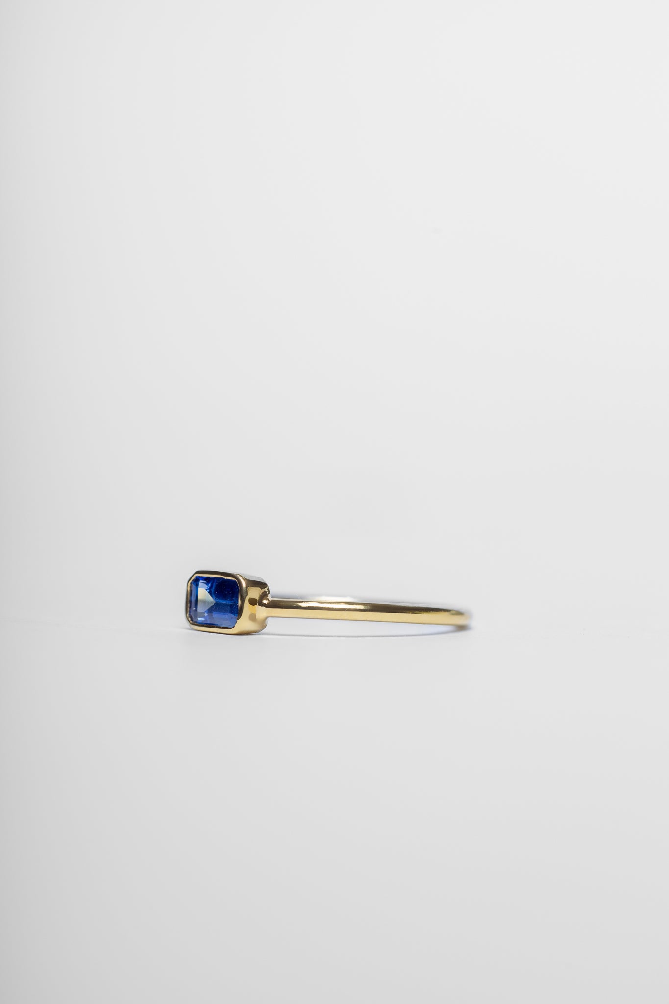 14K Blue Sapphire Solitaire Ring