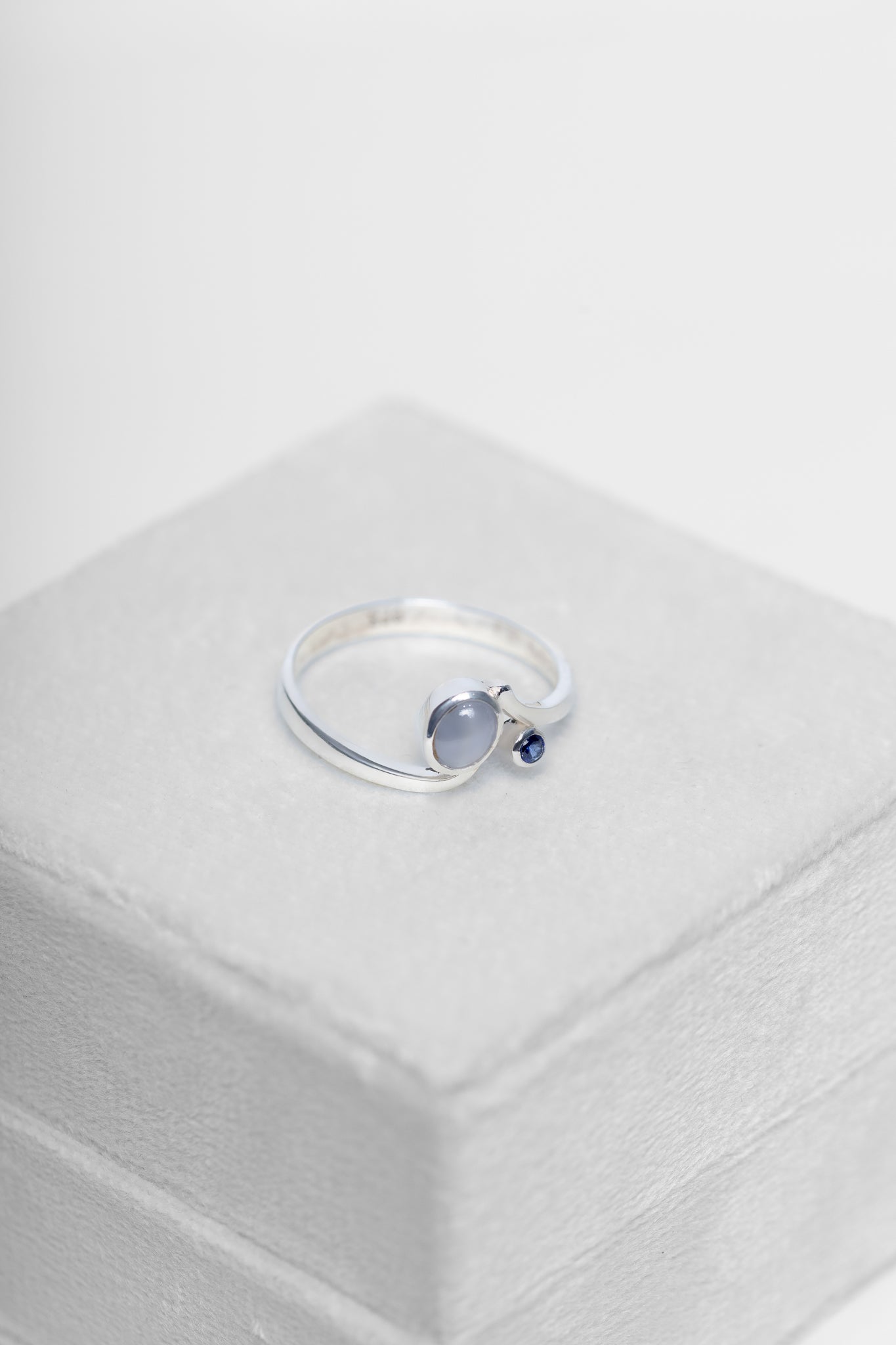 925 Sterling Silver Star Sapphire and Blue Sapphire Ring