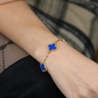 Clovers 5 Motifs Blue Agate Bracelet